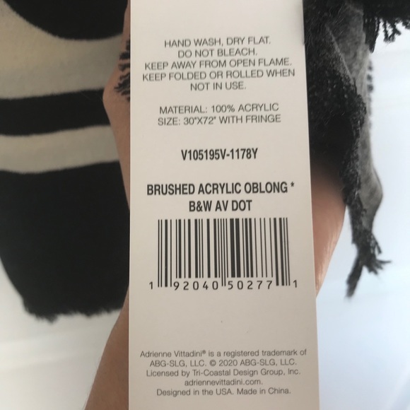 Adrienne Vittadini Scarfs - Picture 4 of 7